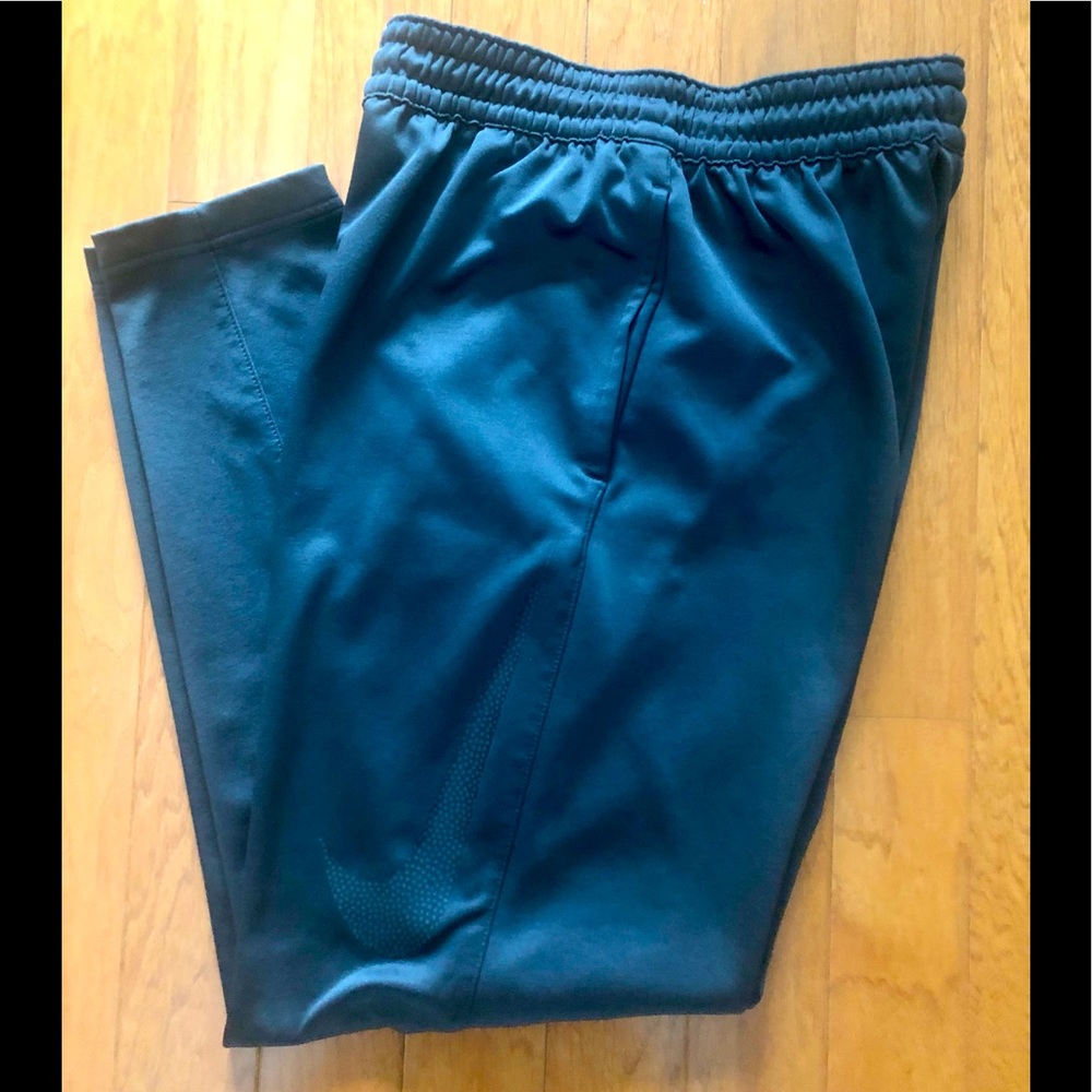 Nike Therma Drifit Swoosh Pants